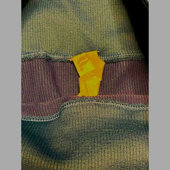 Fabletics High-Waisted Seamless Ribbed Leggings size Small - Picture 5 of 10